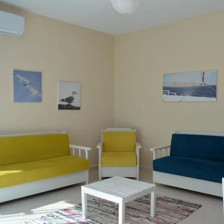 Slawomir Apartment Sarande